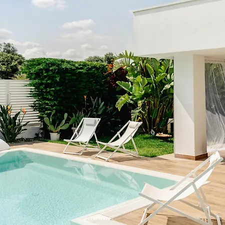 Luce Luxury Villa *