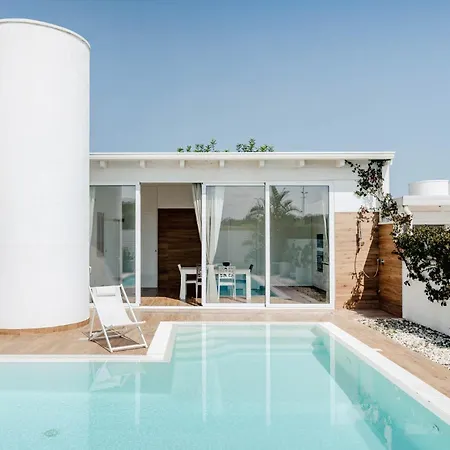 Luce Luxury Villa *