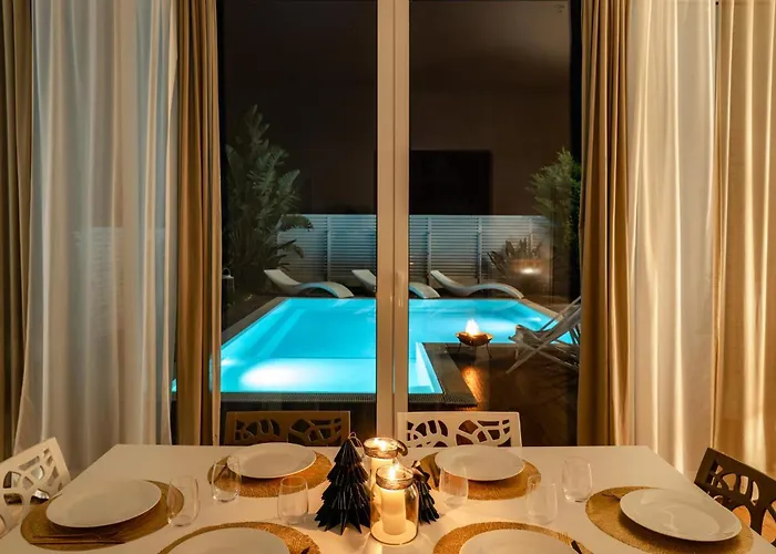 빌라 Luce Luxury *